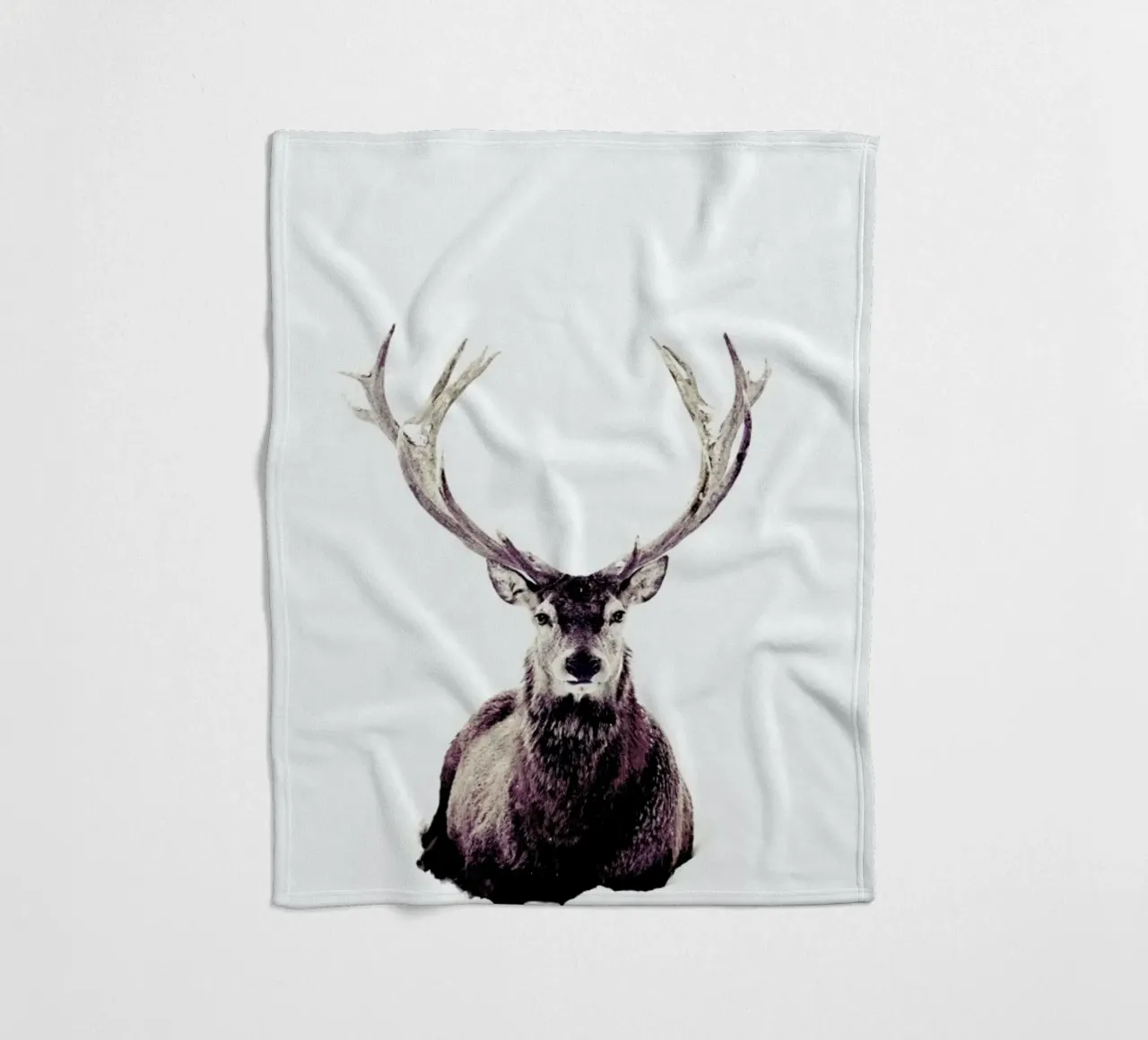 Stag InSnow 03 coperta in pile da Monika Strigel