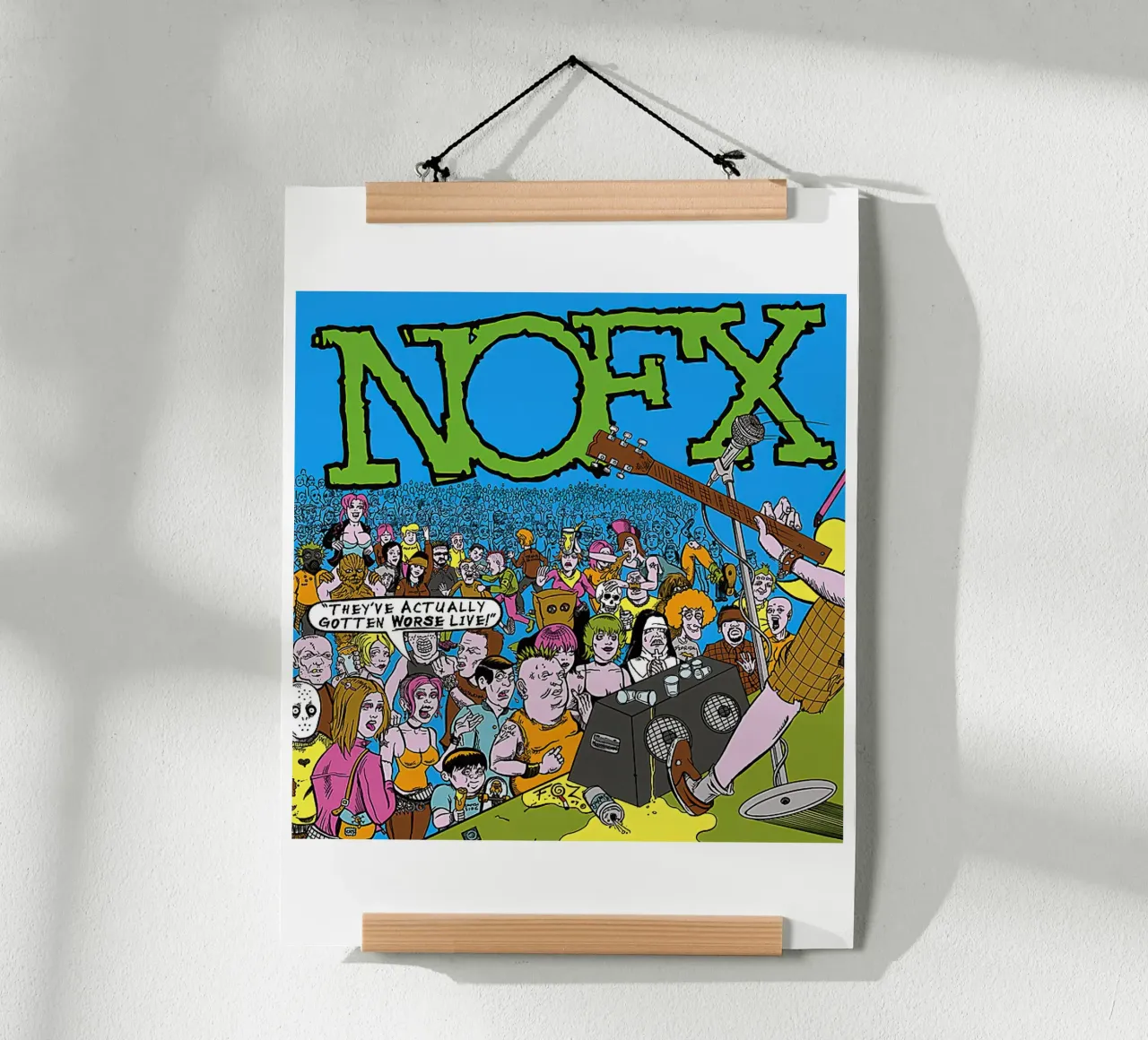 Sono peggiorati dal vivo! di NOFX poster con telaio in legno da DuncanBennett shop