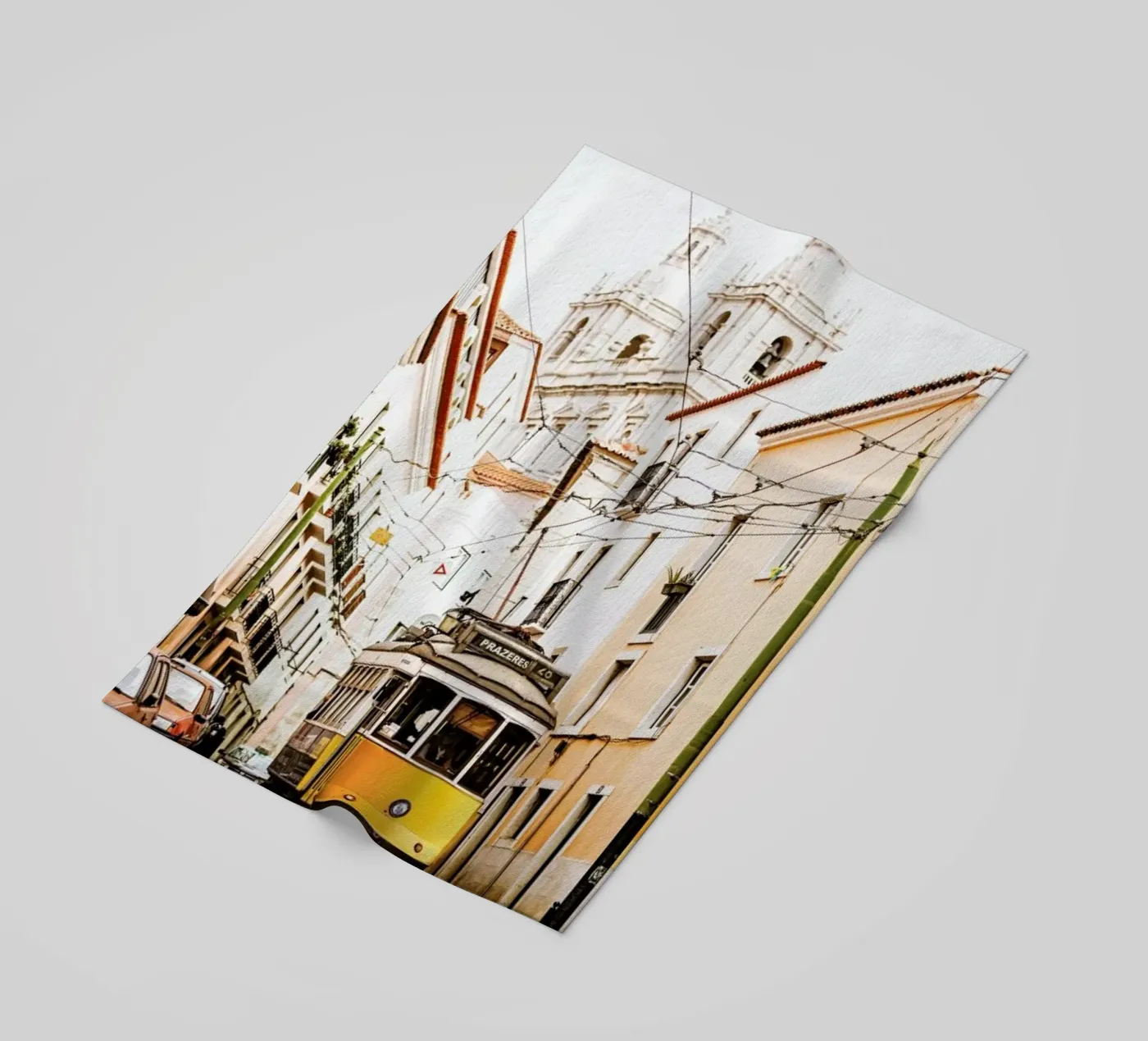 Lisbon Tram telo mare da METROPOLIS