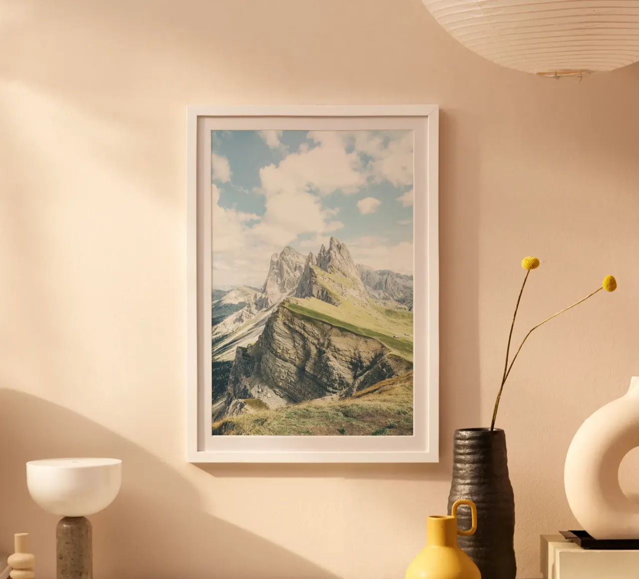 Dolomiti, Italia I Cime del Seceda e le sue creste affilate poster con telaio in legno da Julie Travel Photography