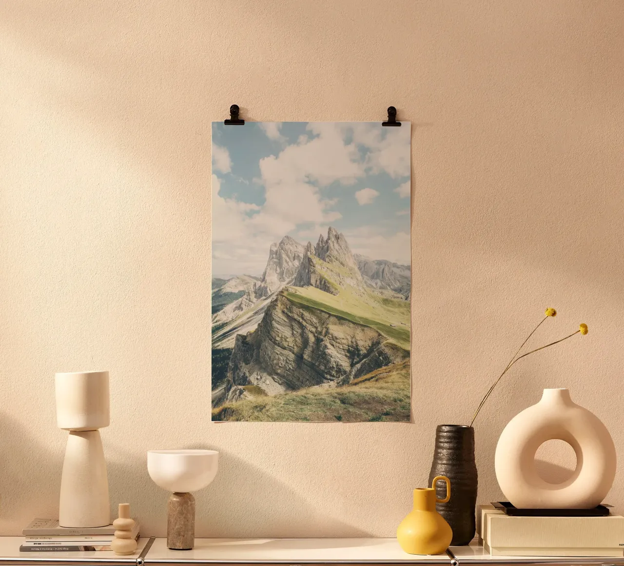 Dolomiti, Italia I Cime del Seceda e le sue creste affilate poster con telaio in legno da Julie Travel Photography