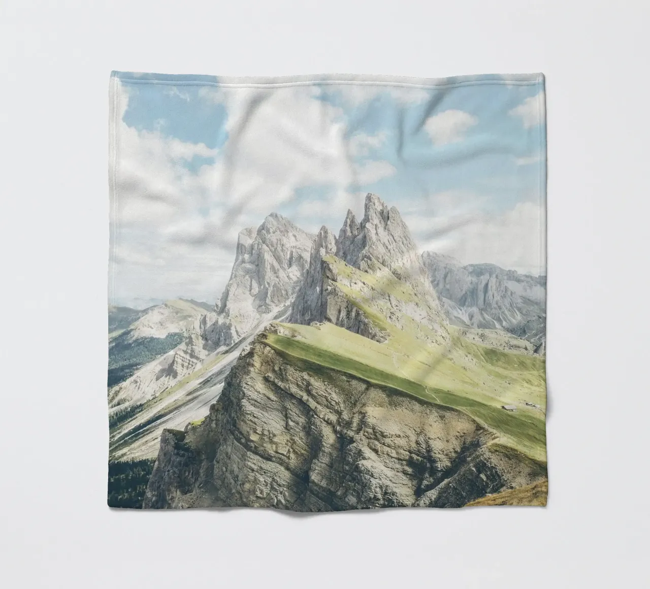 Dolomiti, Italia I Cime del Seceda e le sue creste affilate coperta in pile da Julie Travel Photography