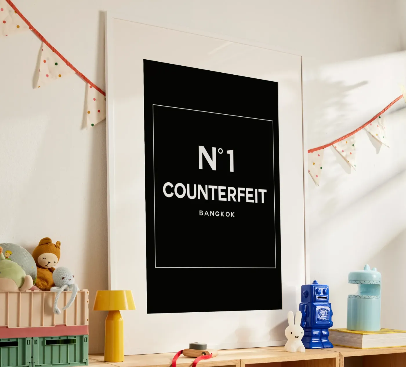 Counterfeit poster da 121 Creatives