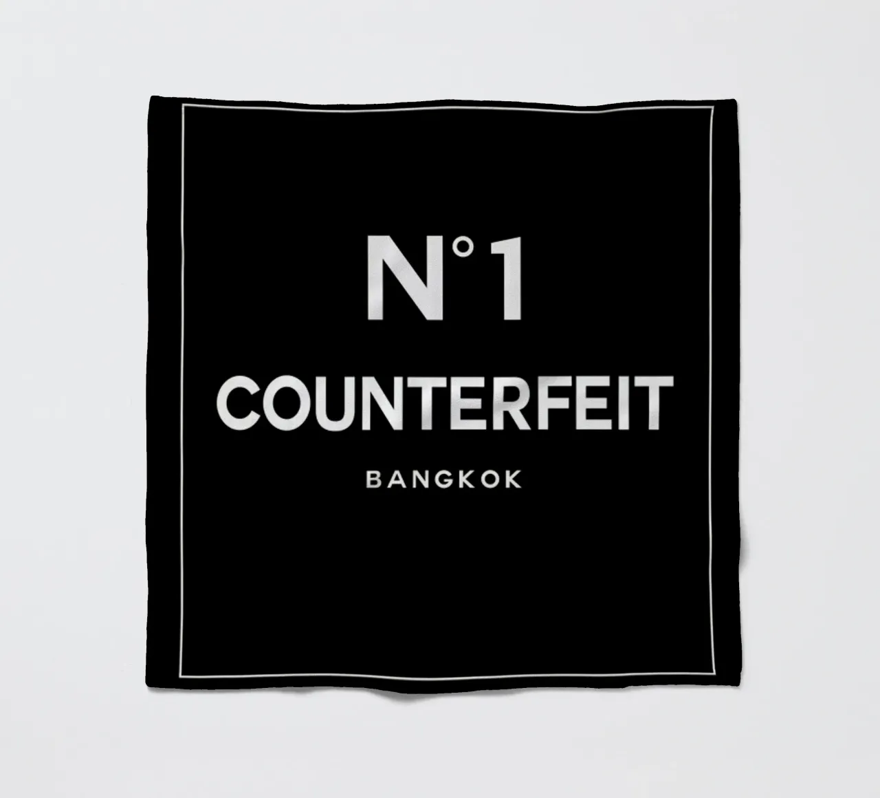 Counterfeit Fleecedecke von 121 Creatives