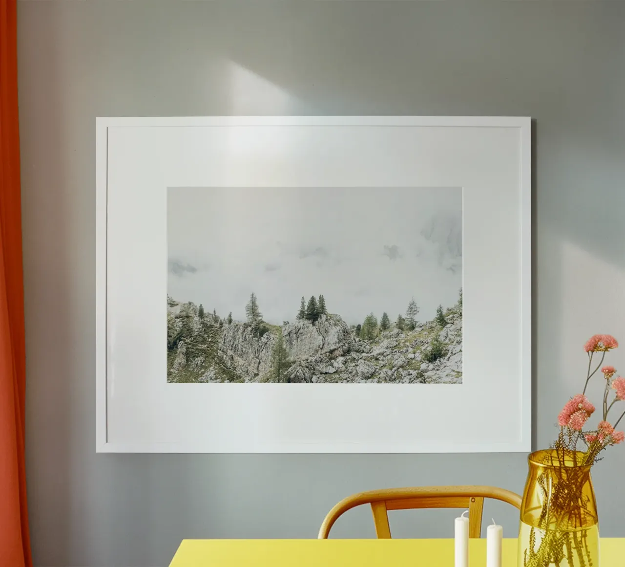 Dolomites, Italie I Vue skyline sur la crête de Cinque Torri poster avec cadre en plastique de Julie Travel Photography