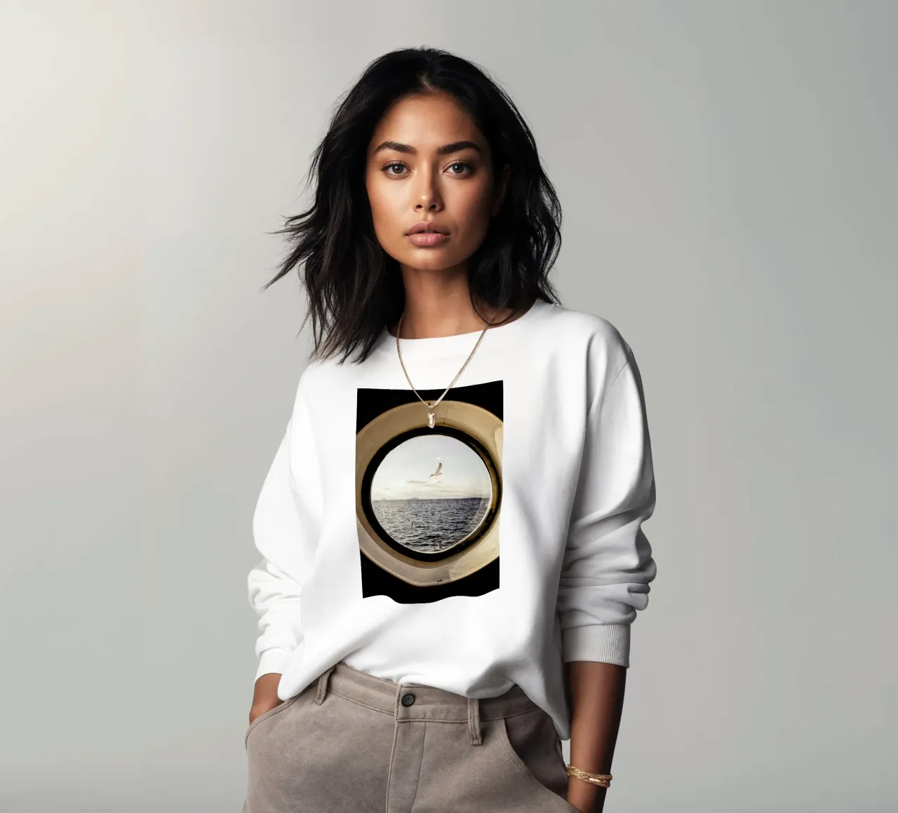 Ocean View sweatshirt by METROPOLIS