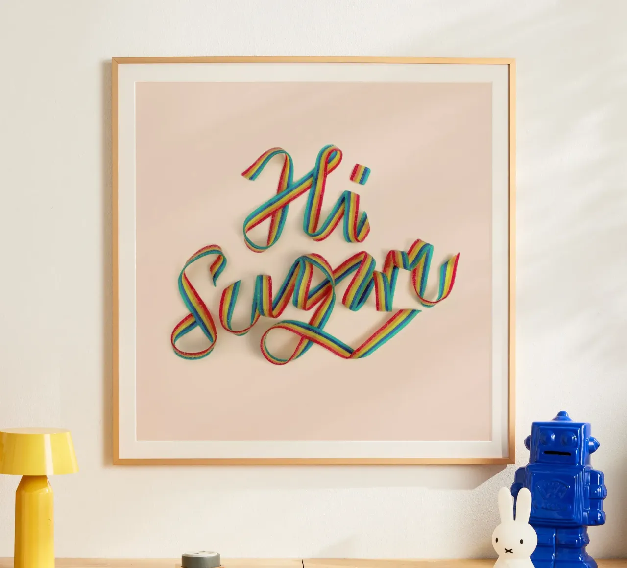 Hi Sugar poster con telaio in legno da Paul Fuentes Design