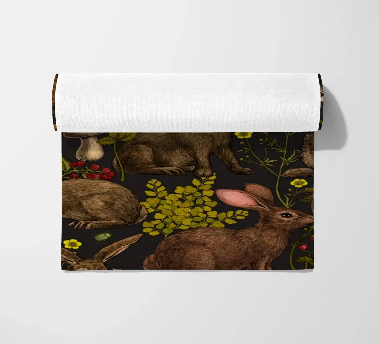 Conigli e flora boschiva telo mare da Painted Nature