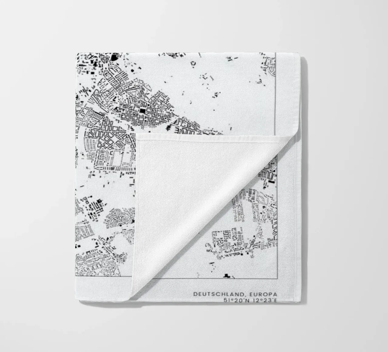 Leipzig serviette de plage de The Cartography Collection