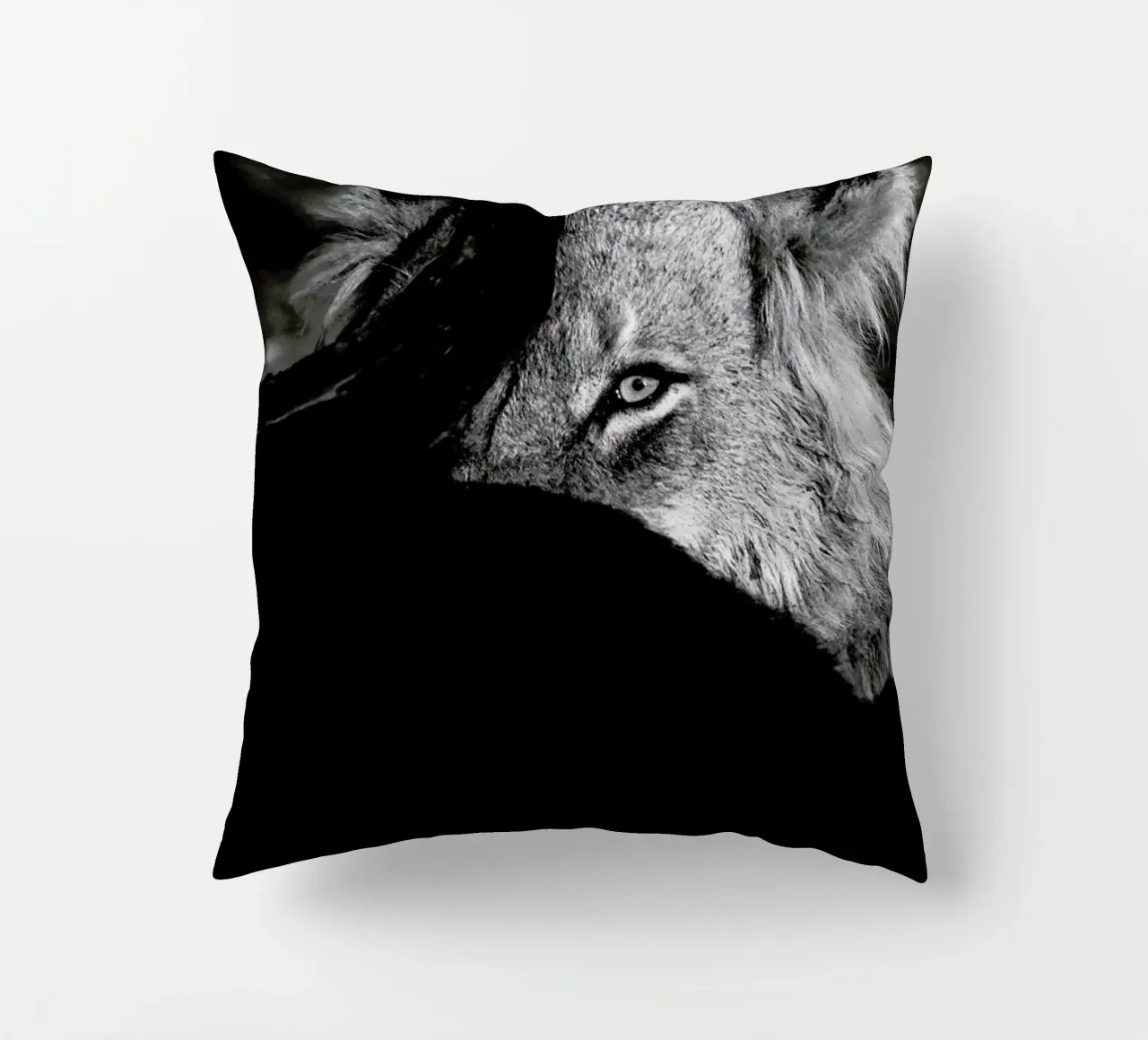 Staring Lion cuscino da Natural Kingdom
