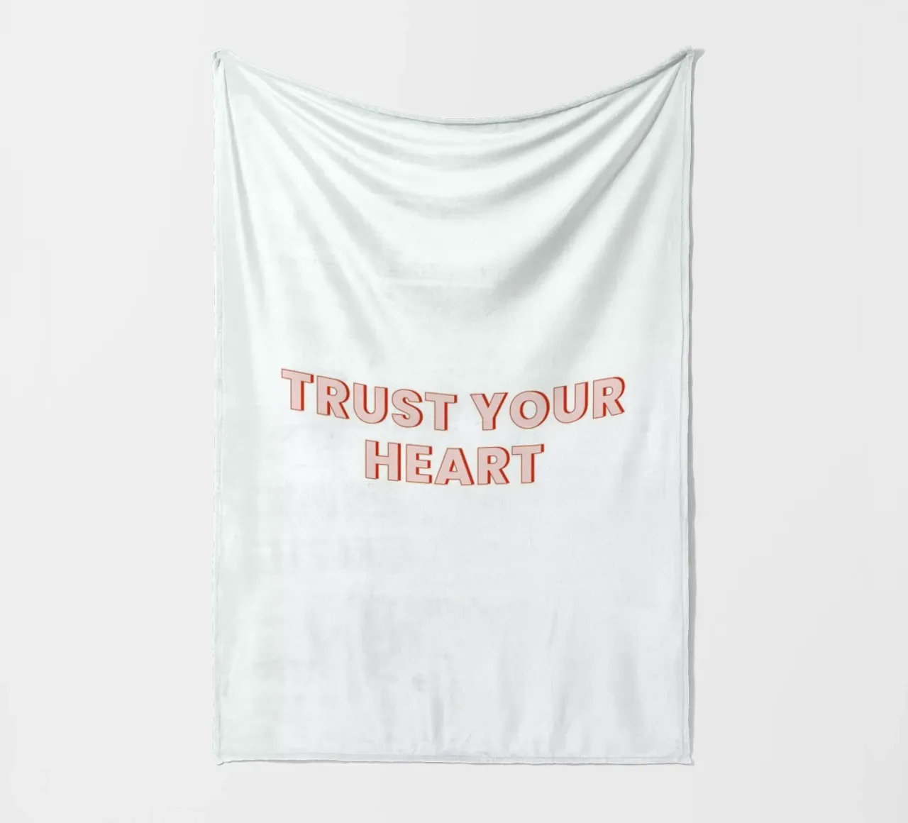 Trust Your Heart coperta in pile da daylight design studio