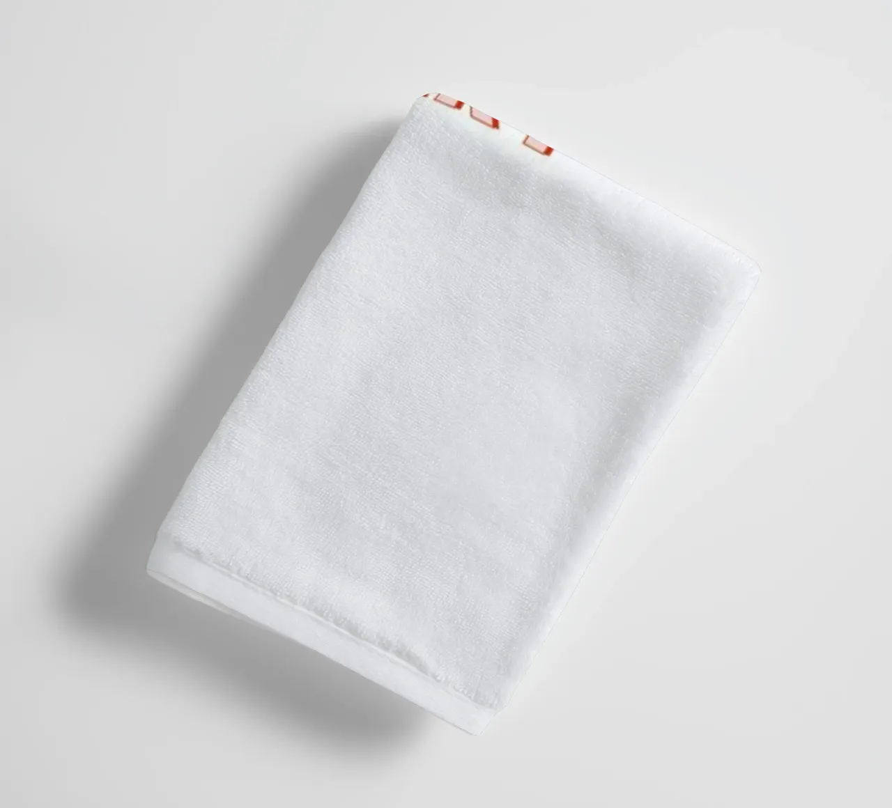 Trust Your Heart asciugamano da bagno da daylight design studio