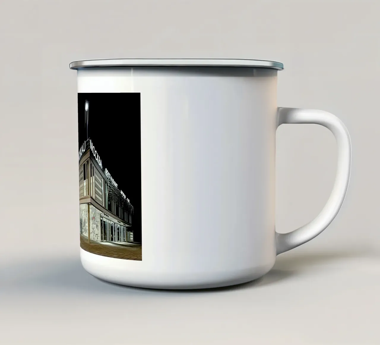 Cafe Moskau No. 1 tazza in smalto da Michael Belhadi
