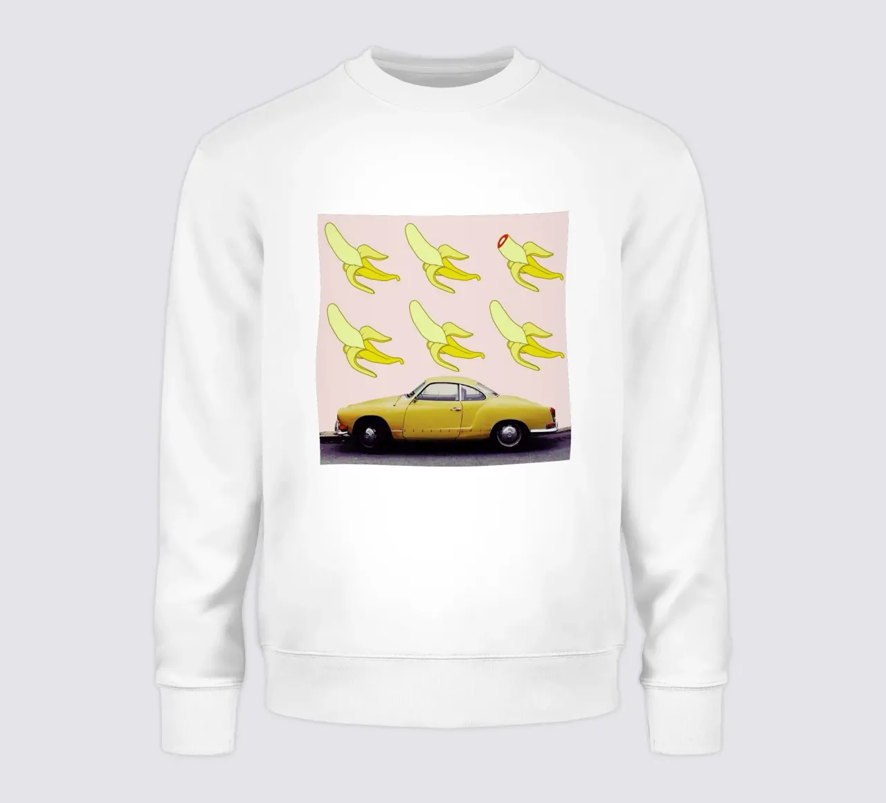 bananas also hide terrible secrets Sweatshirt von FinnanoFenno