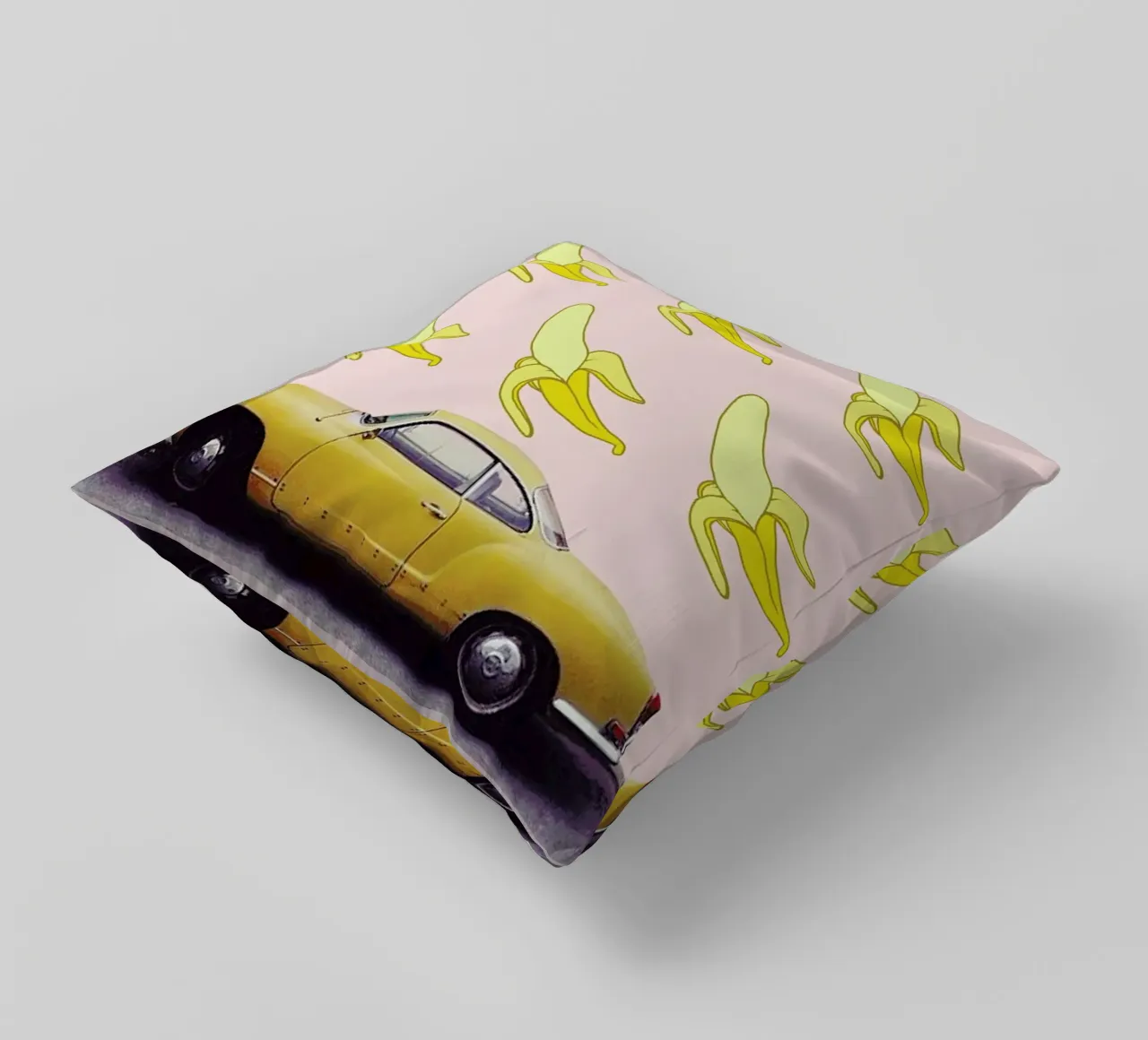 bananas also hide terrible secrets cuscino da FinnanoFenno