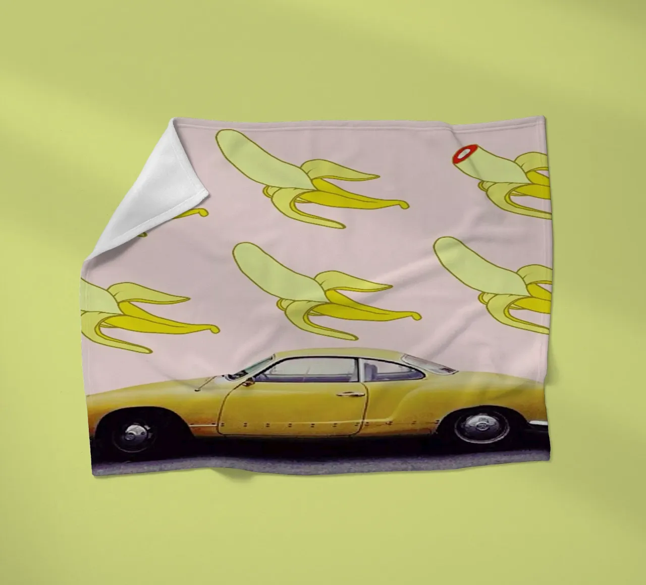 bananas also hide terrible secrets coperta in pile da FinnanoFenno