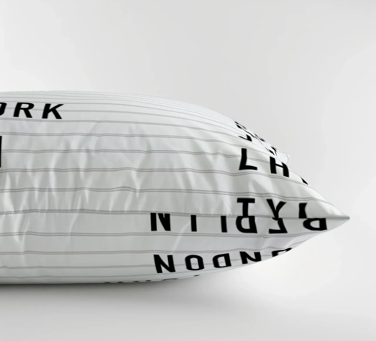 Departure Paris cuscino da daylight design studio