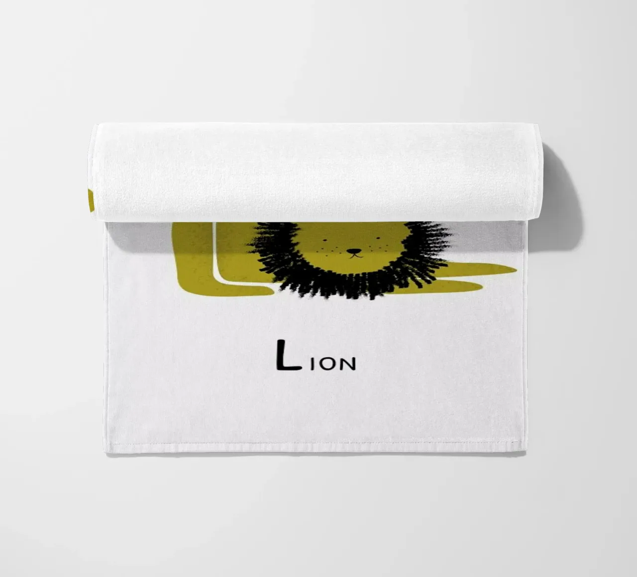 L for Lion telo mare da Little Flourishes