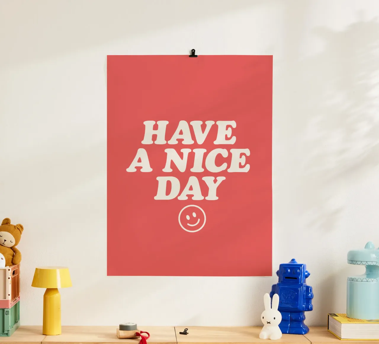 Have a Nice Day Stampa tipografica in bianco e rosso poster con telaio in alluminio da THE MOTIVATED TYPE