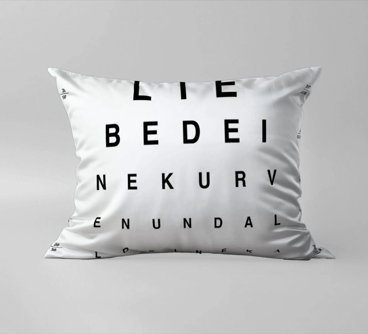 Eye Chart Ich Liebe Dich cuscino da daylight design studio