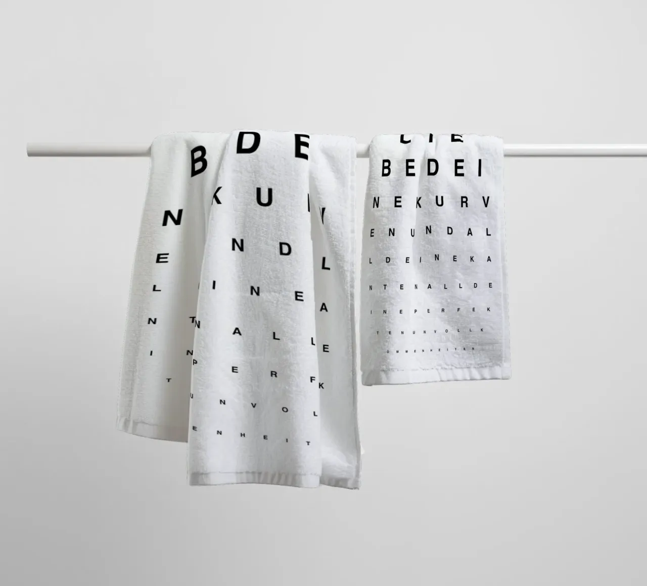 Eye Chart Ich Liebe Dich asciugamano da bagno da daylight design studio