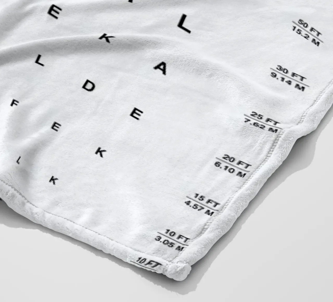 Eye Chart Ich Liebe Dich manta de franela de daylight design studio
