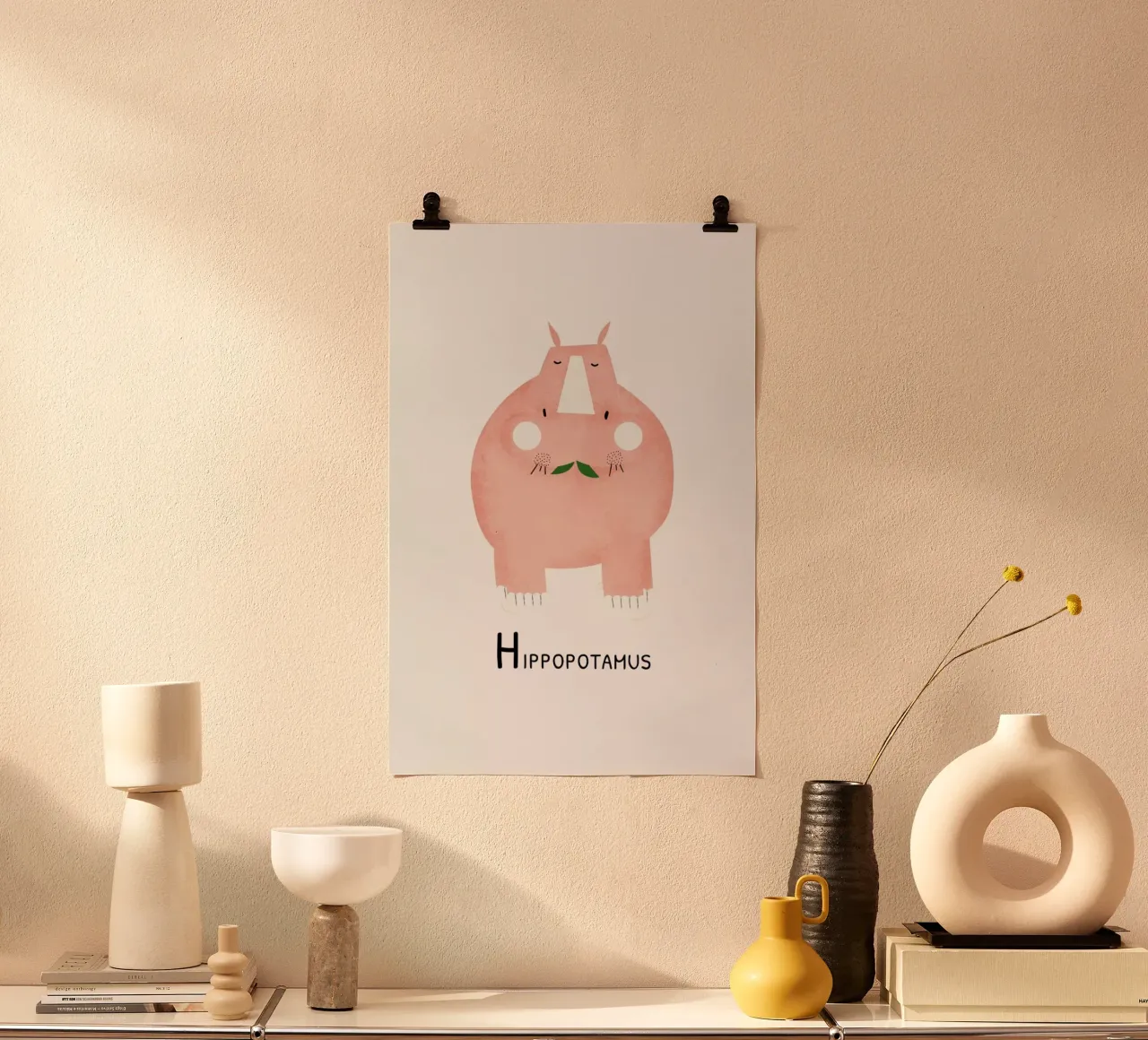 Hippopotamus poster con telaio in alluminio da Little Flourishes