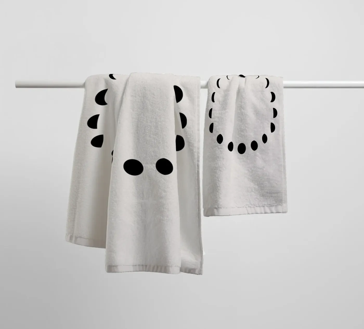 Lunar Cycle badhanddoek van daylight design studio