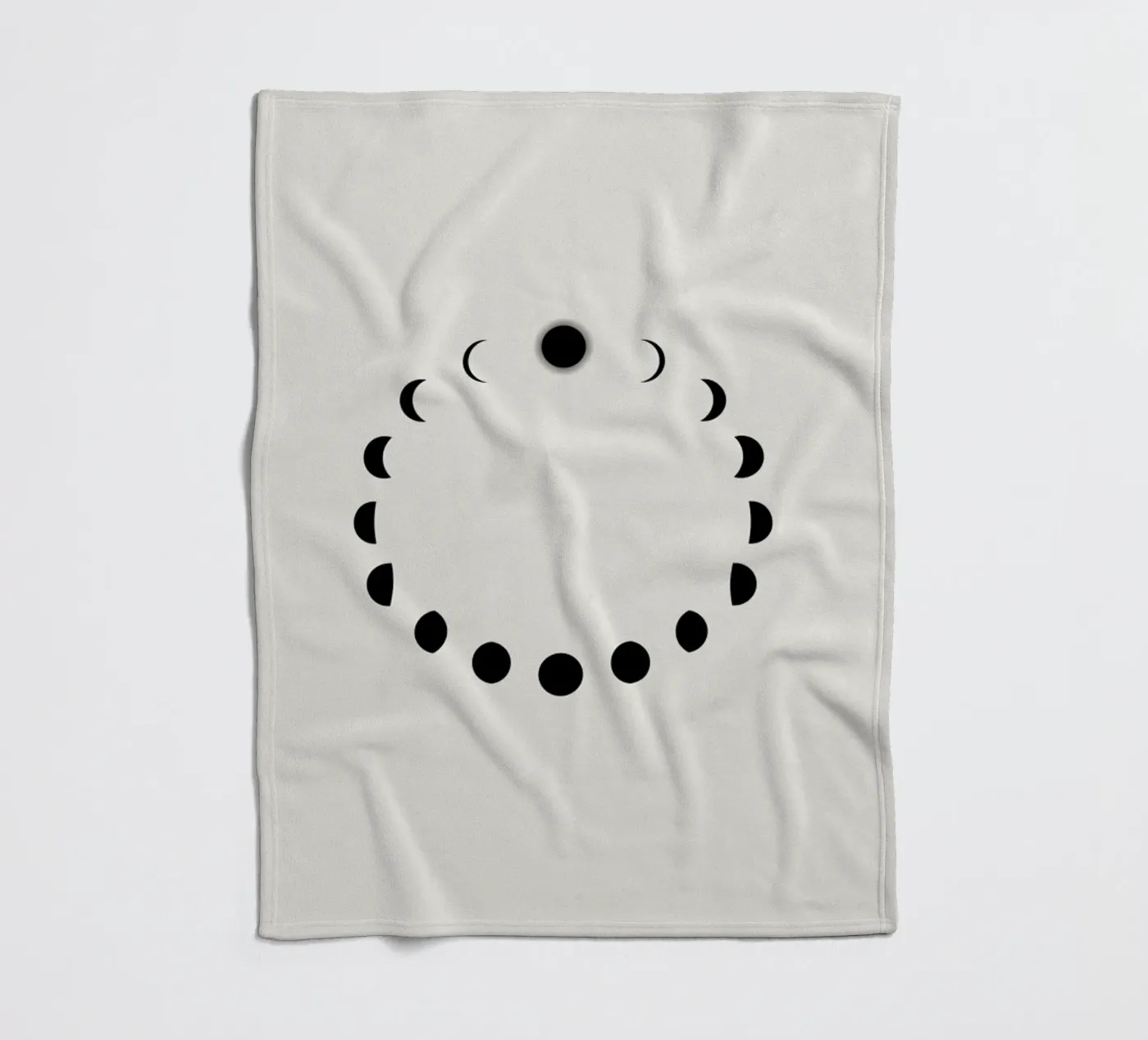 Lunar Cycle coperta in pile da daylight design studio