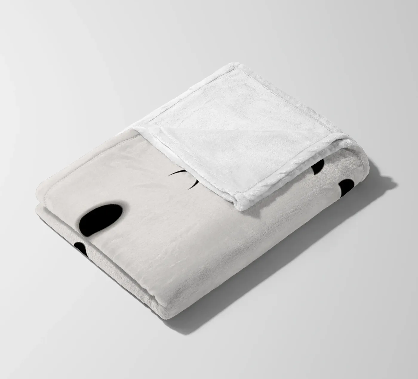 Lunar Cycle coperta in pile da daylight design studio