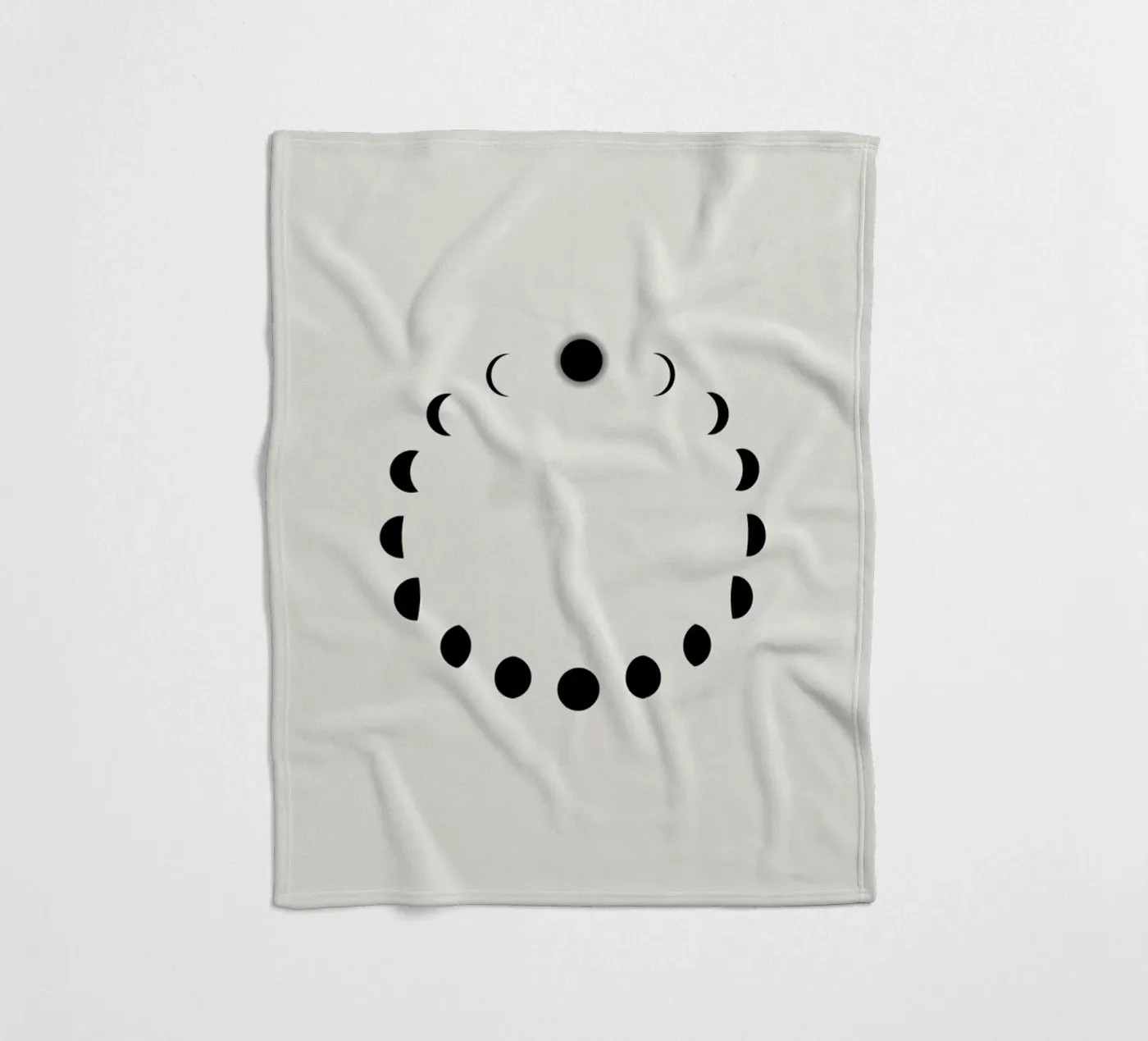 Lunar Cycle coperta in pile da daylight design studio