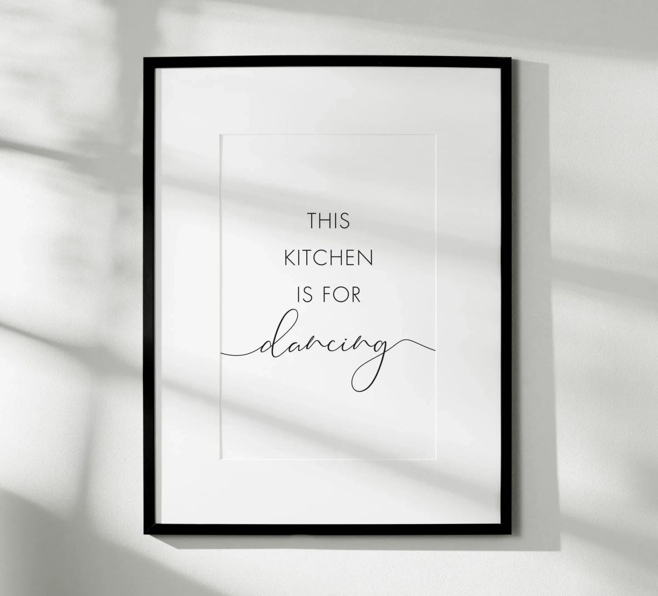 Diese Küche ist zum Tanzen da Poster von NouveauPrints