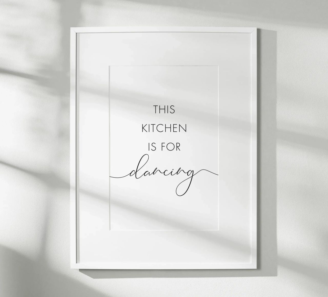 Diese Küche ist zum Tanzen da Poster von NouveauPrints