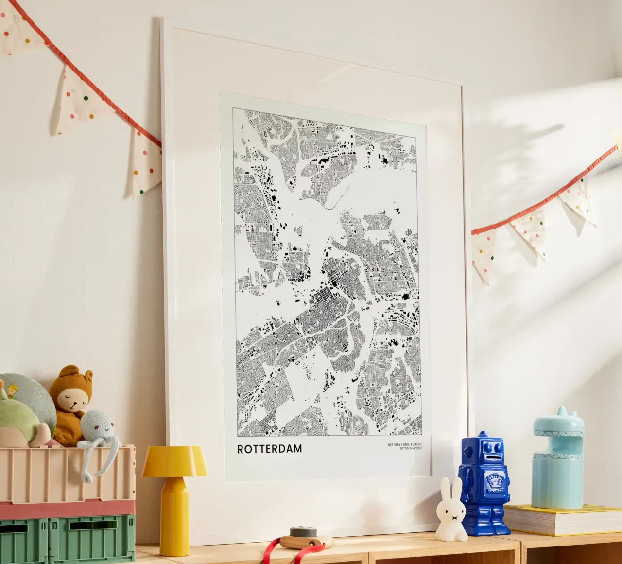 Rotterdam poster con telaio in legno da The Cartography Collection