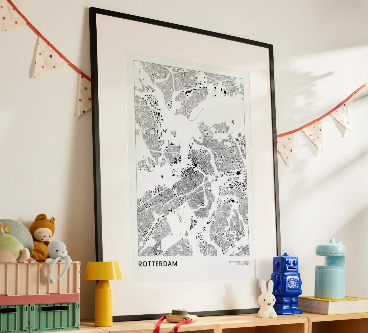 Rotterdam poster con telaio in legno da The Cartography Collection