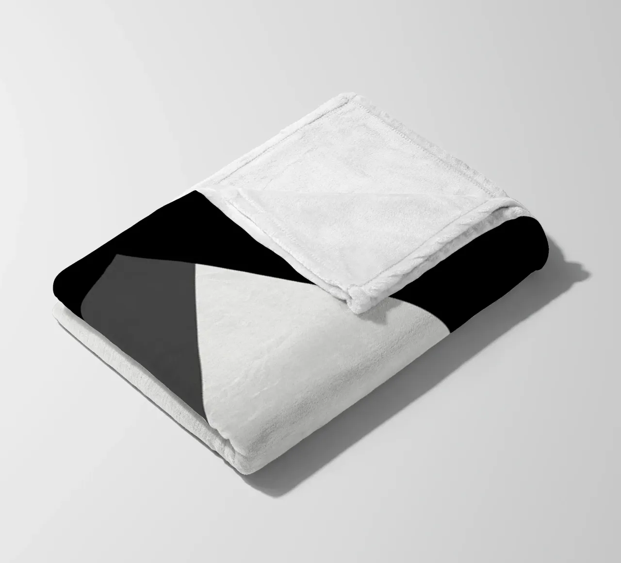 Bianco e nero astratto 02 coperta in pile da Little Dean