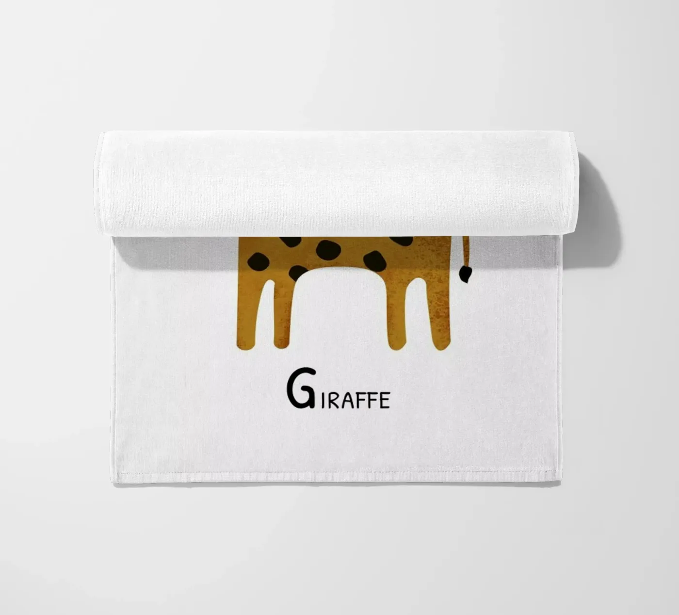 Giraffe telo mare da Little Flourishes
