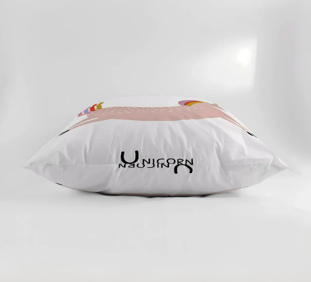 U for Unicorn cuscino da Little Flourishes