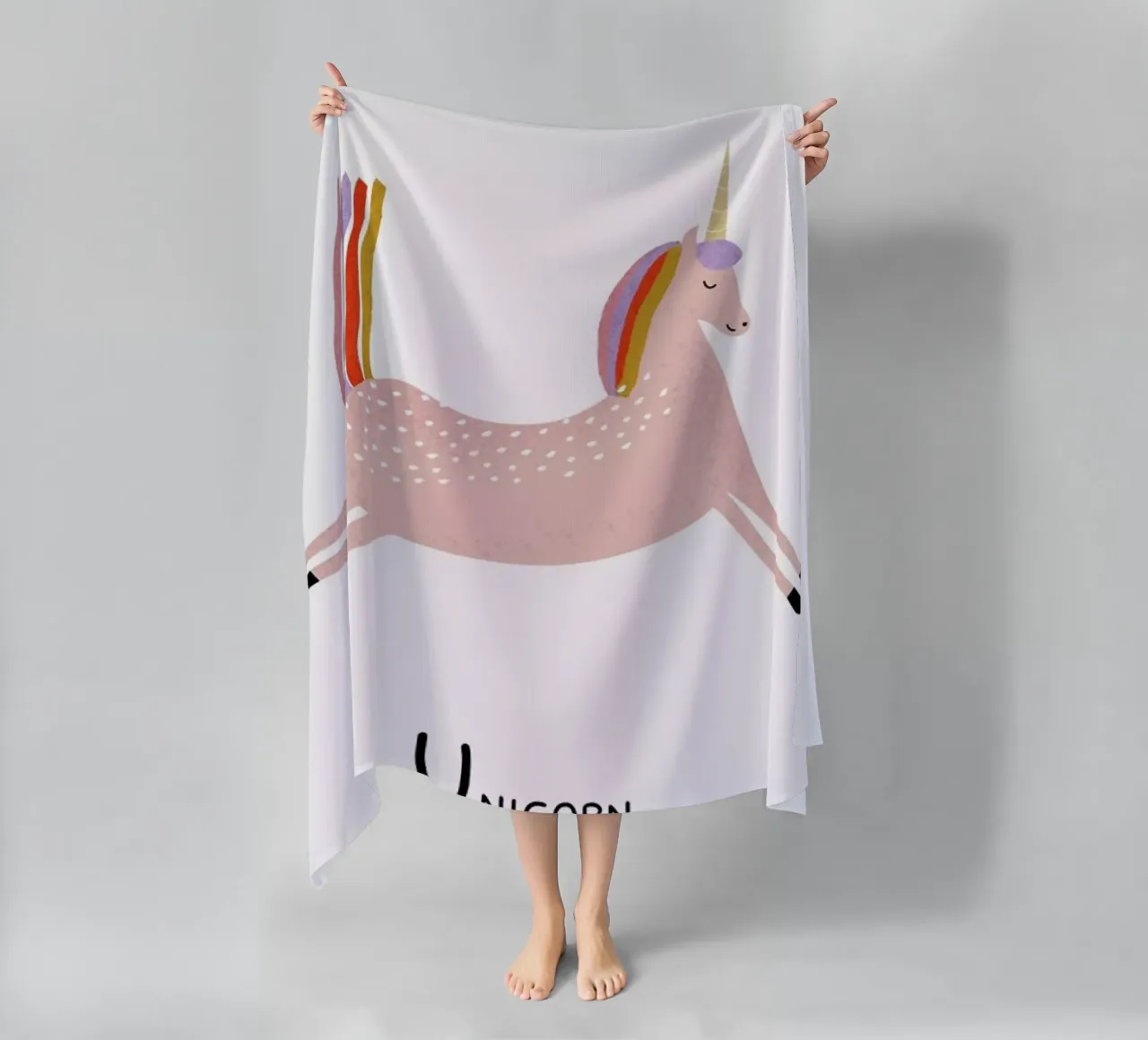 U for Unicorn toalla de playa de Little Flourishes