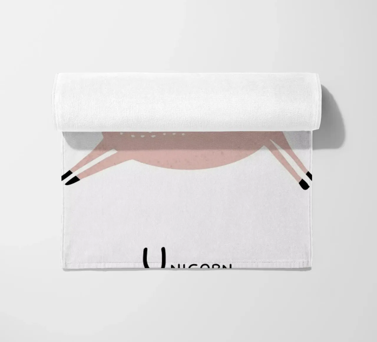U for Unicorn toalla de playa de Little Flourishes