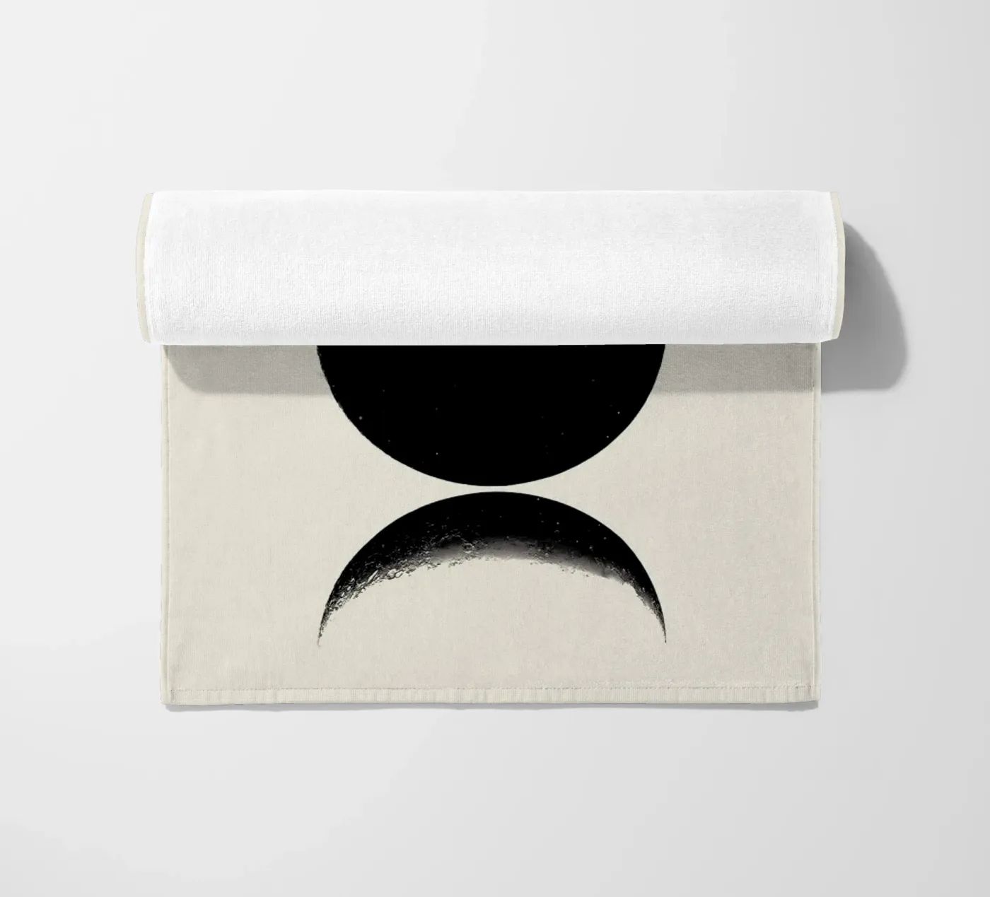 Monochrome Moon telo mare da daylight design studio