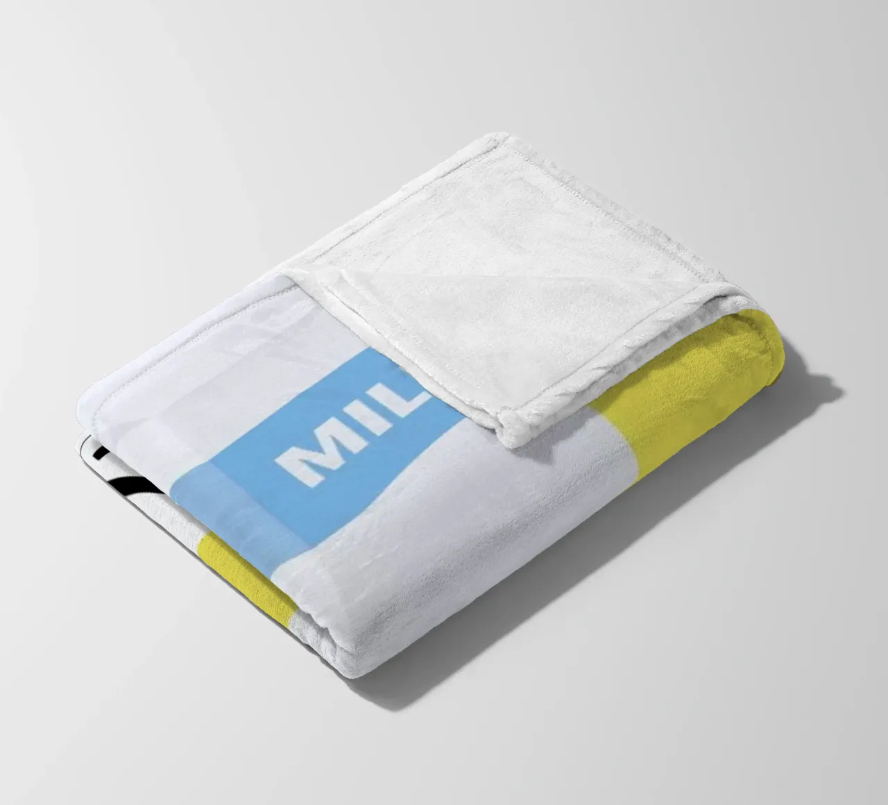 „The Food Alphabet“ - M like Milk coperta in pile da BLAEK Design Studio