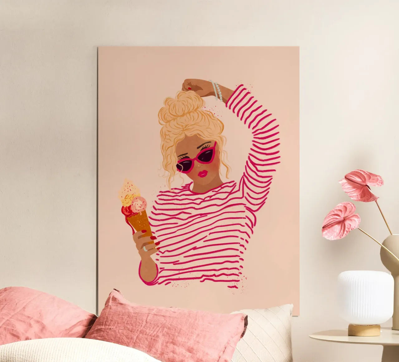 Ragazza a righe con gelato poster con telaio in alluminio da Illustration Raissa Oltmanns