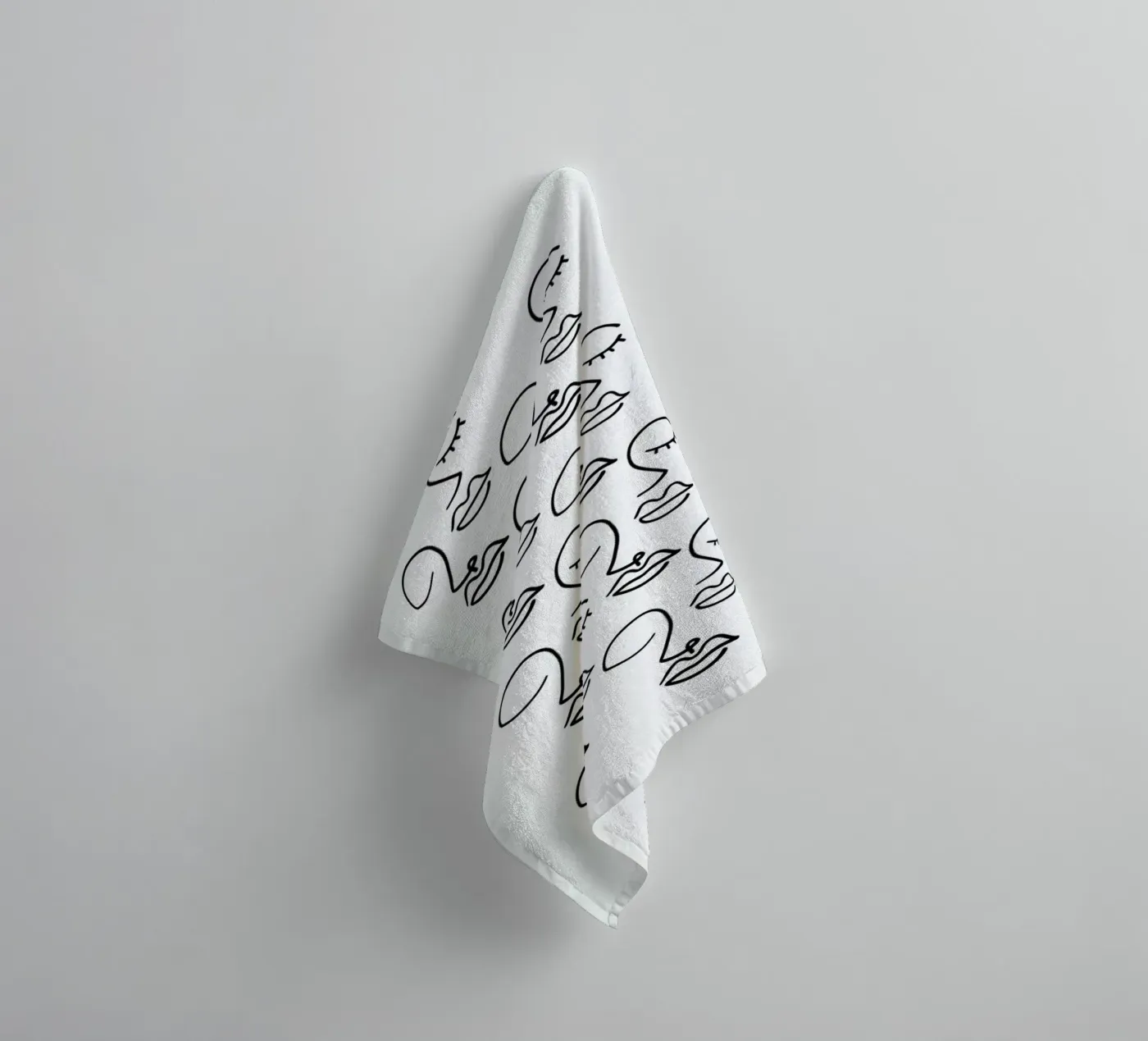 Faces Handtuch von Ninhol