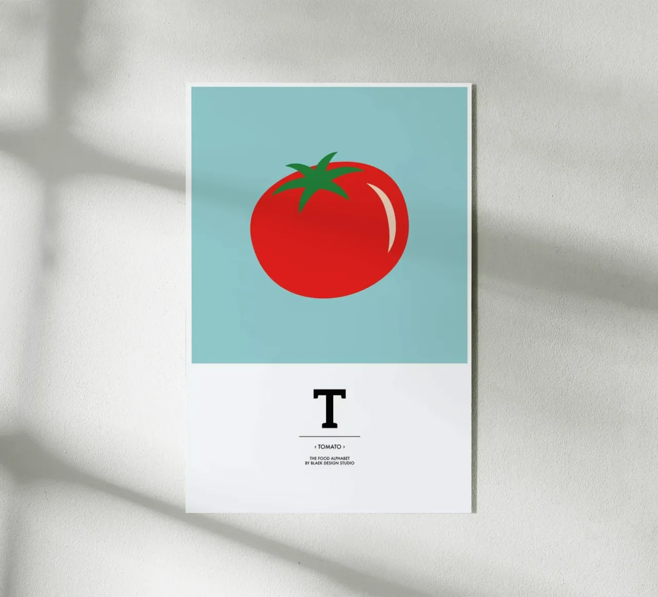 „The Food Alphabet“ - T like Tomato plexiglass da BLAEK Design Studio