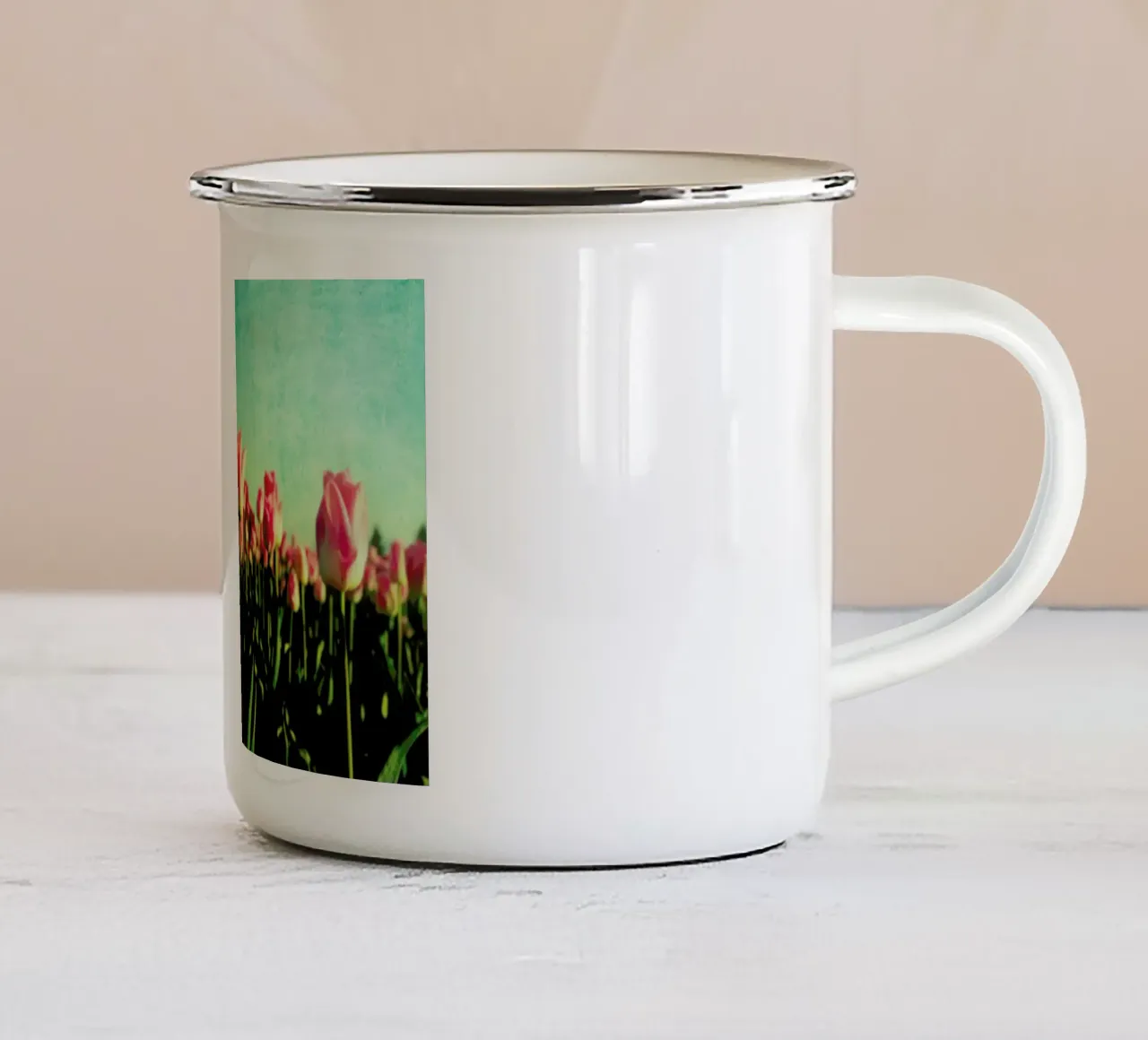 How Does Your Garden Grow tazza in smalto da Robin Delean