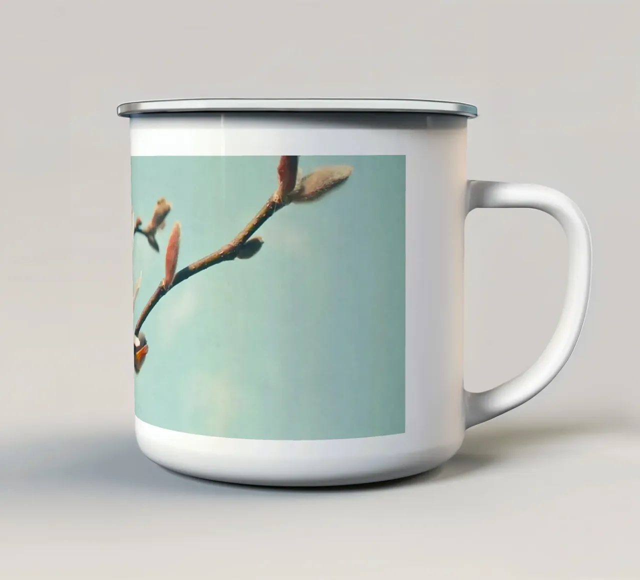 Petali di carta tazza in smalto da Cassia Beck Photography