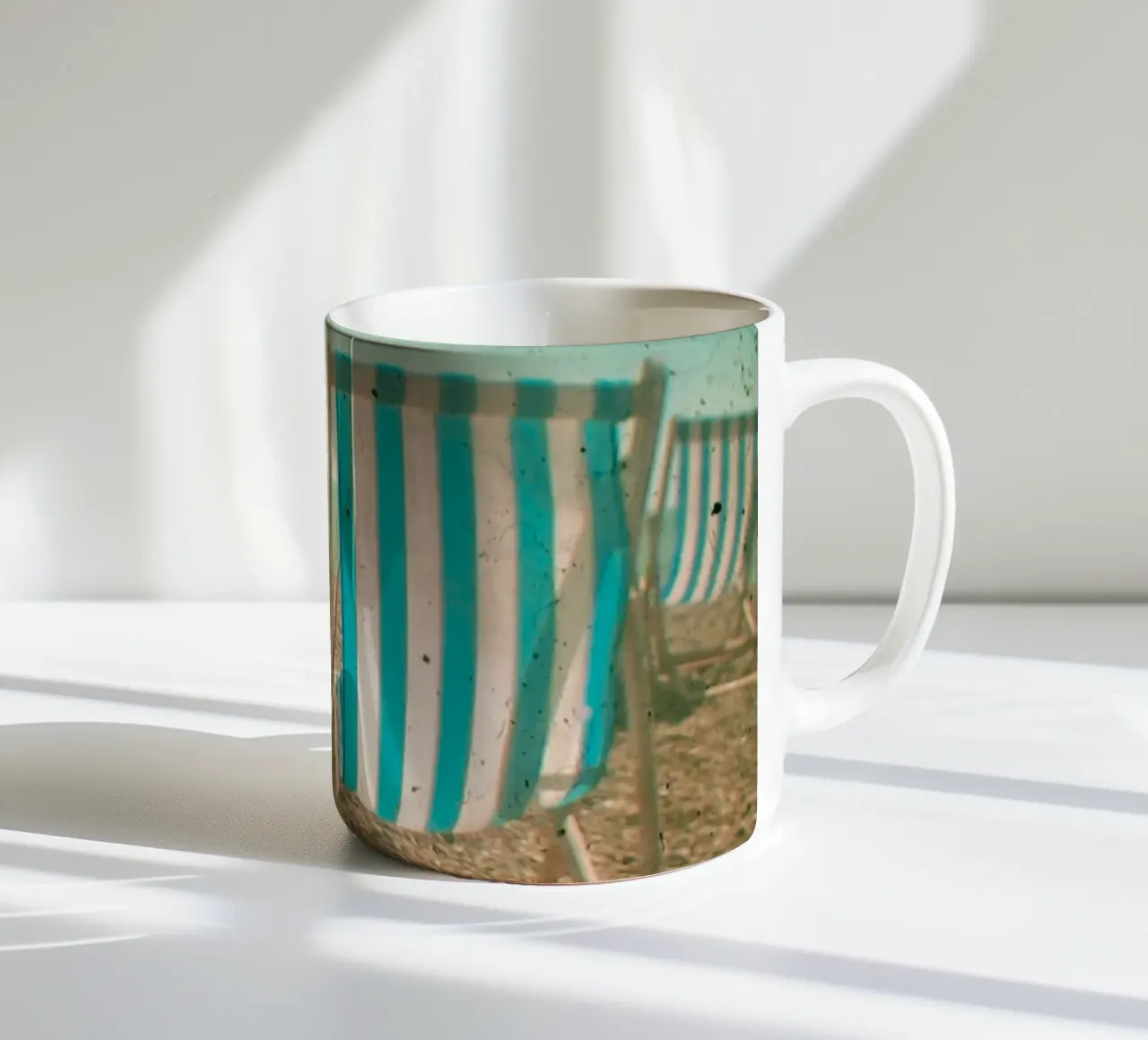 Le point de vue mug en céramique de Cassia Beck Photography