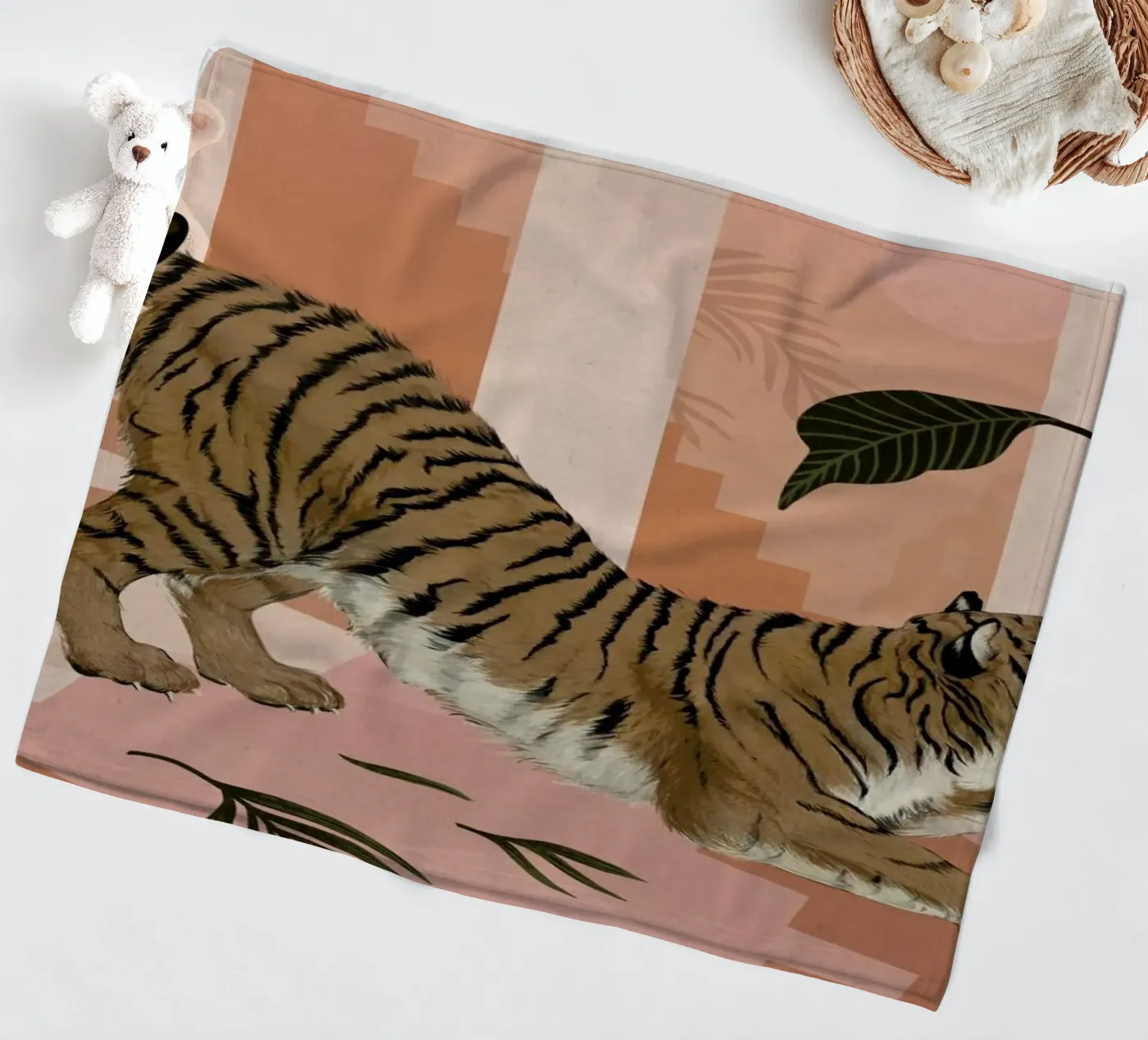 Easy Tiger Fleecedecke von Laura Graves