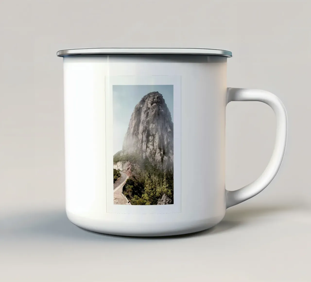 San Sebastian tazza in smalto da METROPOLIS